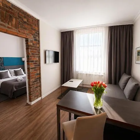 Brick Arch Hotel 3*